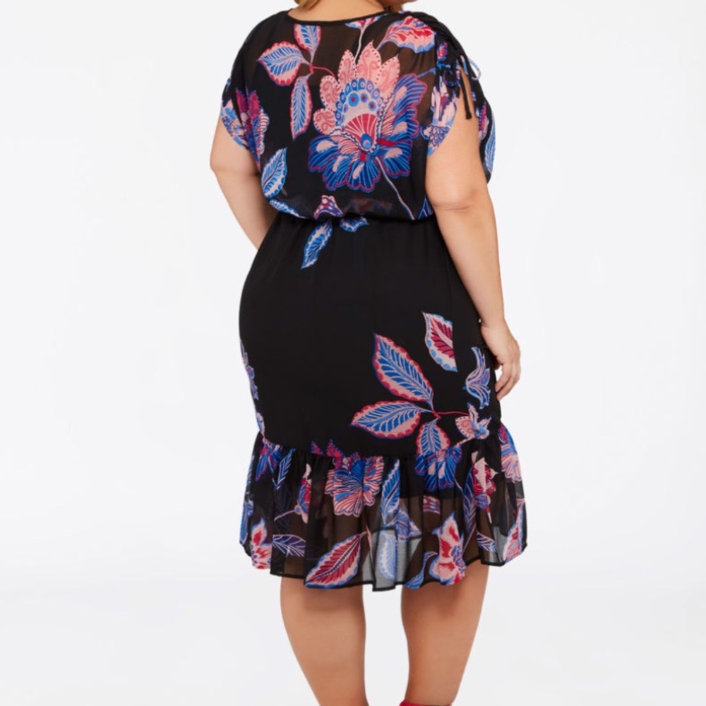 Pretty Floral V Neck Ruffle Dress - Picture 2 of 2